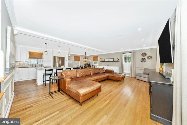 212 BAUGHMANS LN, Frederick, MD 21702