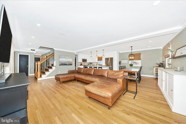 212 BAUGHMANS LN, Frederick, MD 21702