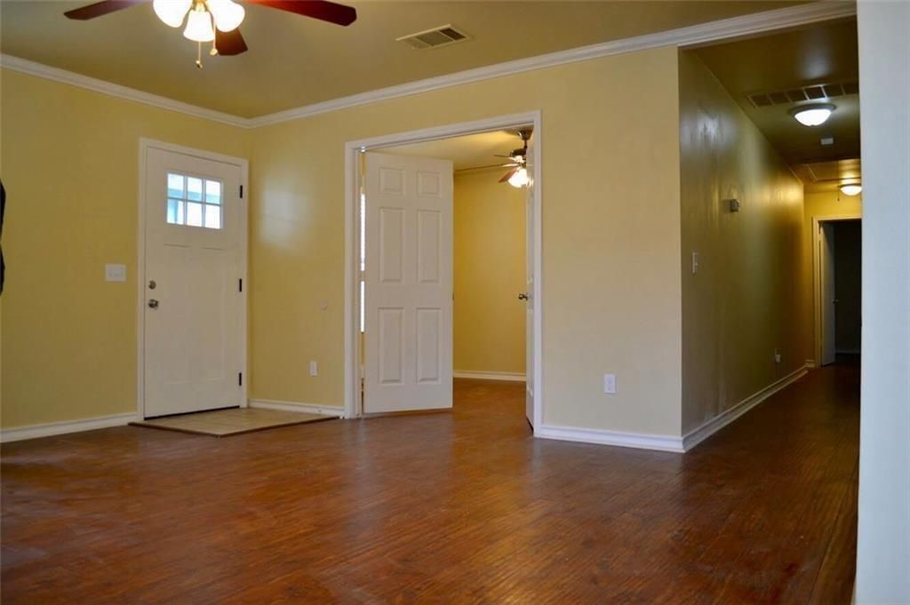 3111 E 13th ST B, Austin, TX 78702