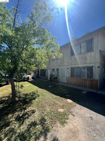 18222 Hammer Ln, Tuolumne, CA 95379