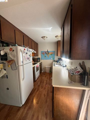 18222 Hammer Ln, Tuolumne, CA 95379