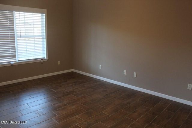 1013 Bassett Drive, C, Mccomb, MS 39648