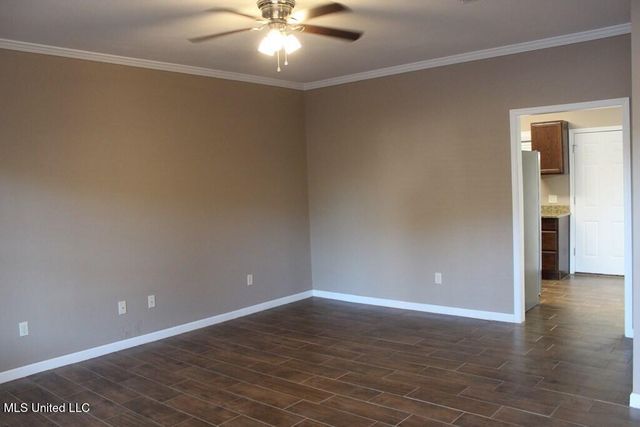1013 Bassett Drive, C, Mccomb, MS 39648