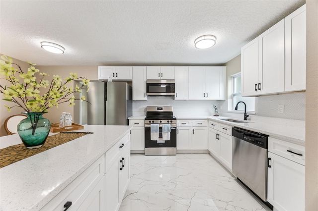 3033 SUTTON DRIVE, Orlando, FL 32810