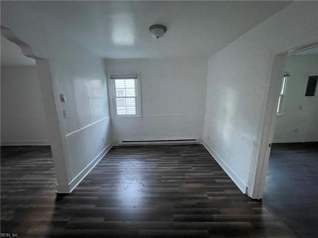 122 Channing Ave Apt 1, Portsmouth, VA 23702