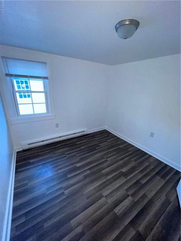 122 Channing Ave Apt 1, Portsmouth, VA 23702