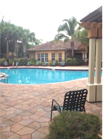 5032 Lantana Road 2105, Lake Worth, FL 33463