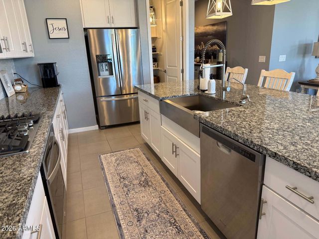 4264 W SUNCUP Drive, San Tan Valley, AZ 85144