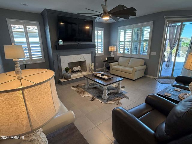 4264 W SUNCUP Drive, San Tan Valley, AZ 85144