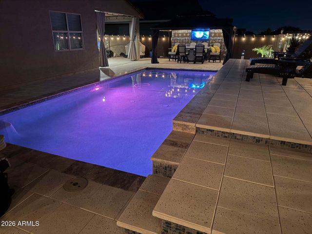 4264 W SUNCUP Drive, San Tan Valley, AZ 85144