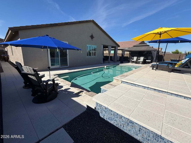 4264 W SUNCUP Drive, San Tan Valley, AZ 85144