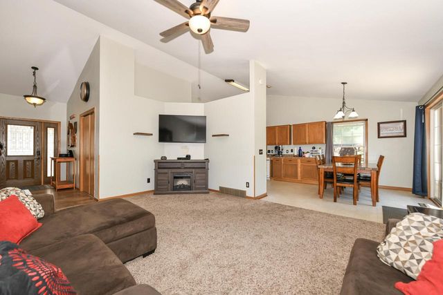 607 Stephanie STREET, Burlington, WI 53105
