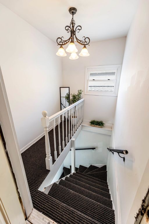 Image 14 of property listing at 5233 S Racine Street, Chicago, IL 60609