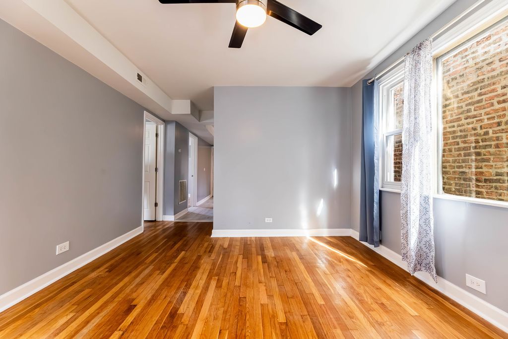 Image 16 of property listing at 5233 S Racine Street, Chicago, IL 60609