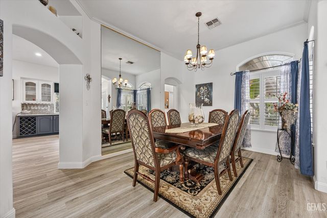 3804 Singleton Avenue, Bakersfield, CA 93313