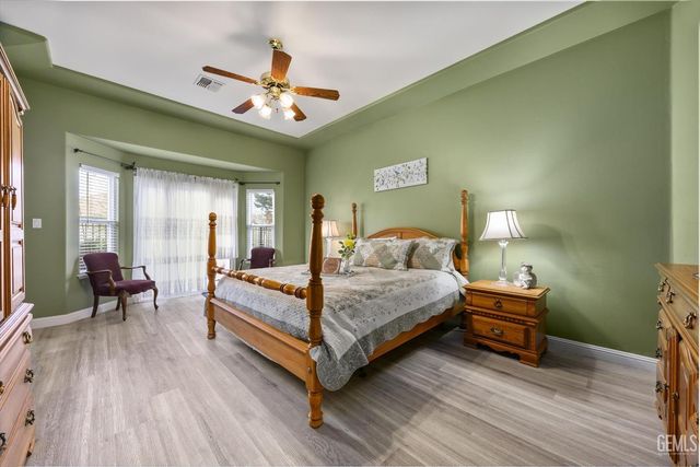 3804 Singleton Avenue, Bakersfield, CA 93313