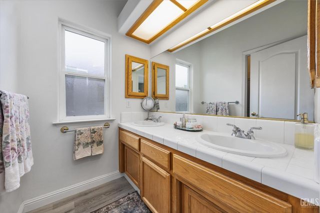 3804 Singleton Avenue, Bakersfield, CA 93313