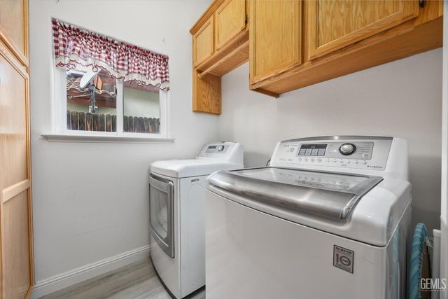 3804 Singleton Avenue, Bakersfield, CA 93313