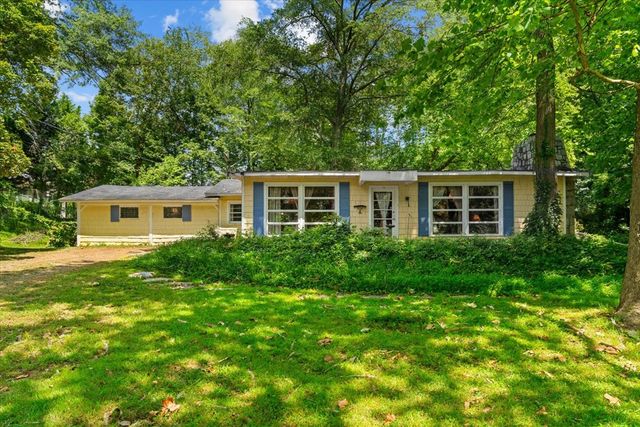 5008 SE Dianne Drive, Acworth, GA 30102