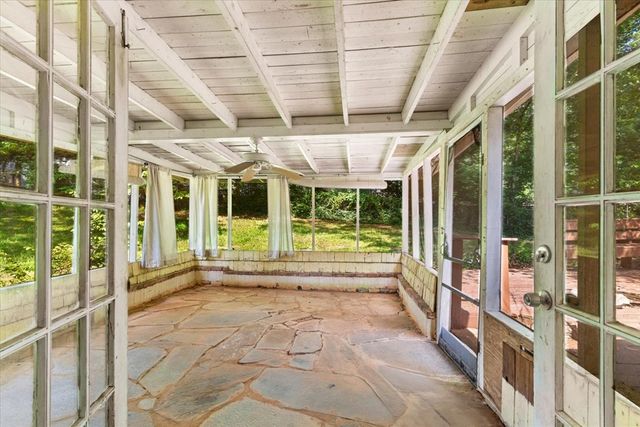 5008 SE Dianne Drive, Acworth, GA 30102