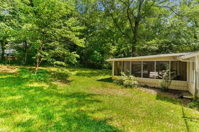 5008 SE Dianne Drive, Acworth, GA 30102