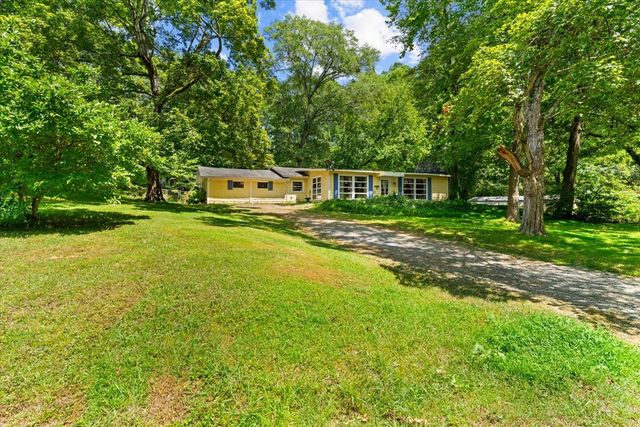 5008 SE Dianne Drive, Acworth, GA 30102