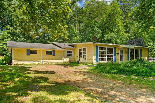 5008 SE Dianne Drive, Acworth, GA 30102