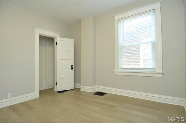 6622 Elmer Avenue, St Louis, MO 63109