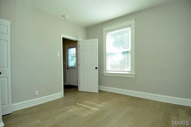 6622 Elmer Avenue, St Louis, MO 63109