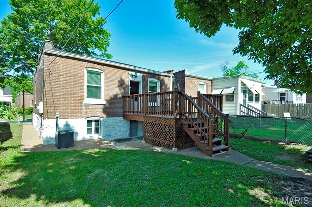 6622 Elmer Avenue, St Louis, MO 63109