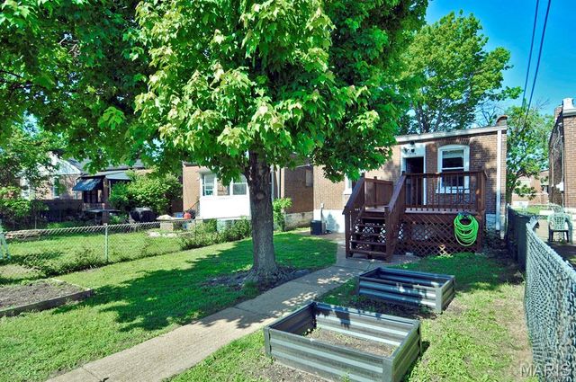 6622 Elmer Avenue, St Louis, MO 63109