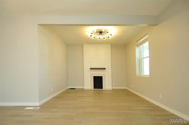 6622 Elmer Avenue, St Louis, MO 63109