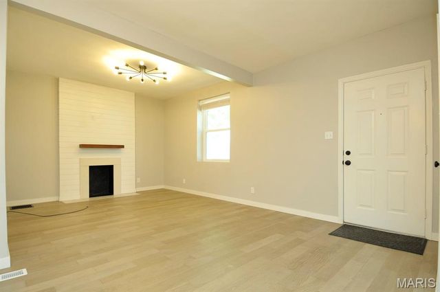 6622 Elmer Avenue, St Louis, MO 63109