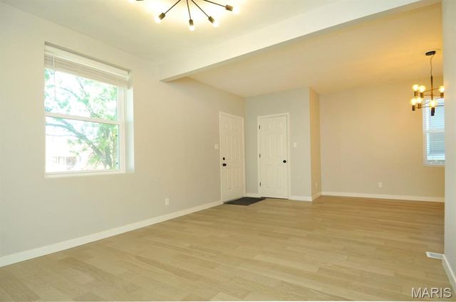 6622 Elmer Avenue, St Louis, MO 63109