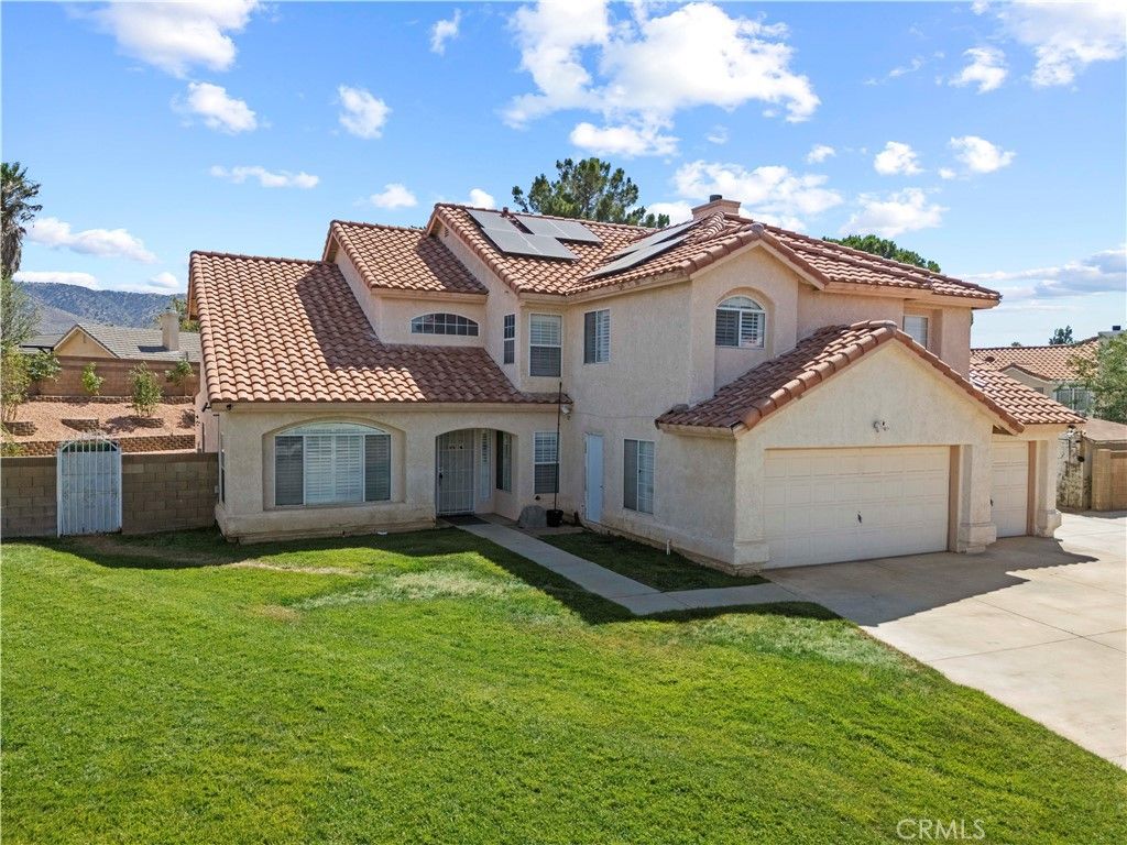 Image 1 of property listing at 42443 Breeze, Lancaster, CA 93536