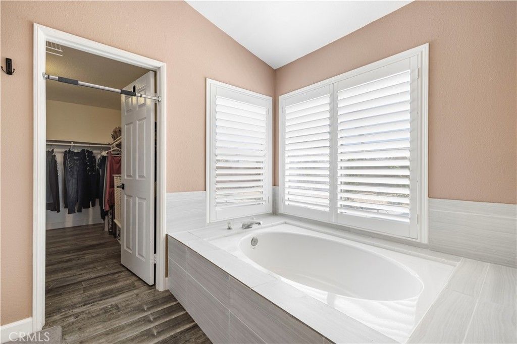 Image 27 of property listing at 42443 Breeze, Lancaster, CA 93536