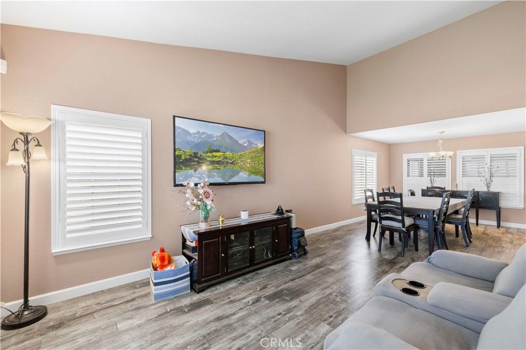 Image 4 of property listing at 42443 Breeze, Lancaster, CA 93536