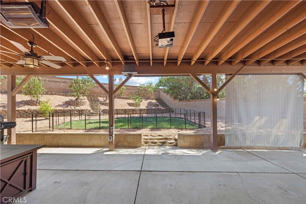 Image 42 of property listing at 42443 Breeze, Lancaster, CA 93536