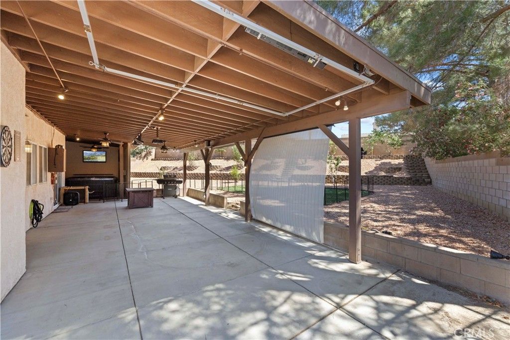 Image 43 of property listing at 42443 Breeze, Lancaster, CA 93536