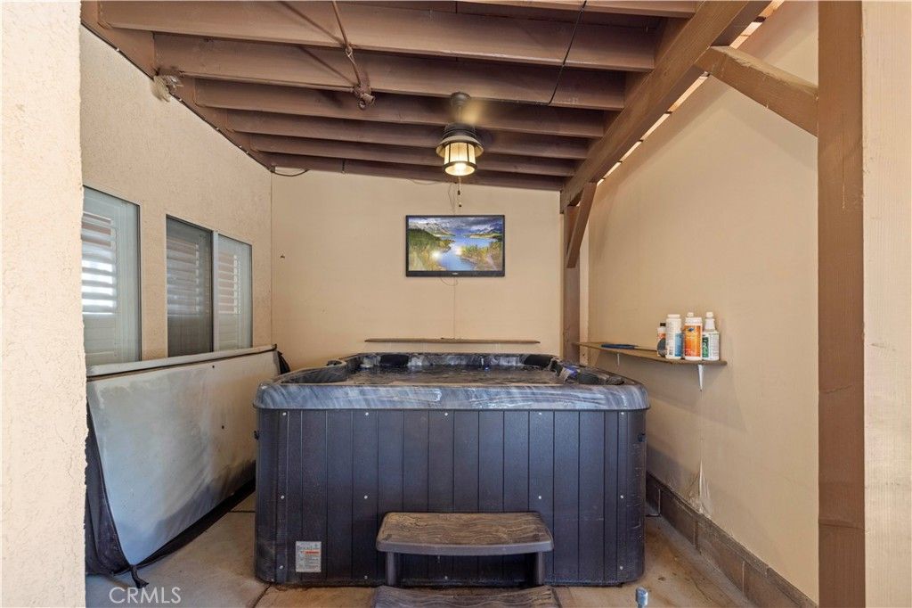 Image 53 of property listing at 42443 Breeze, Lancaster, CA 93536