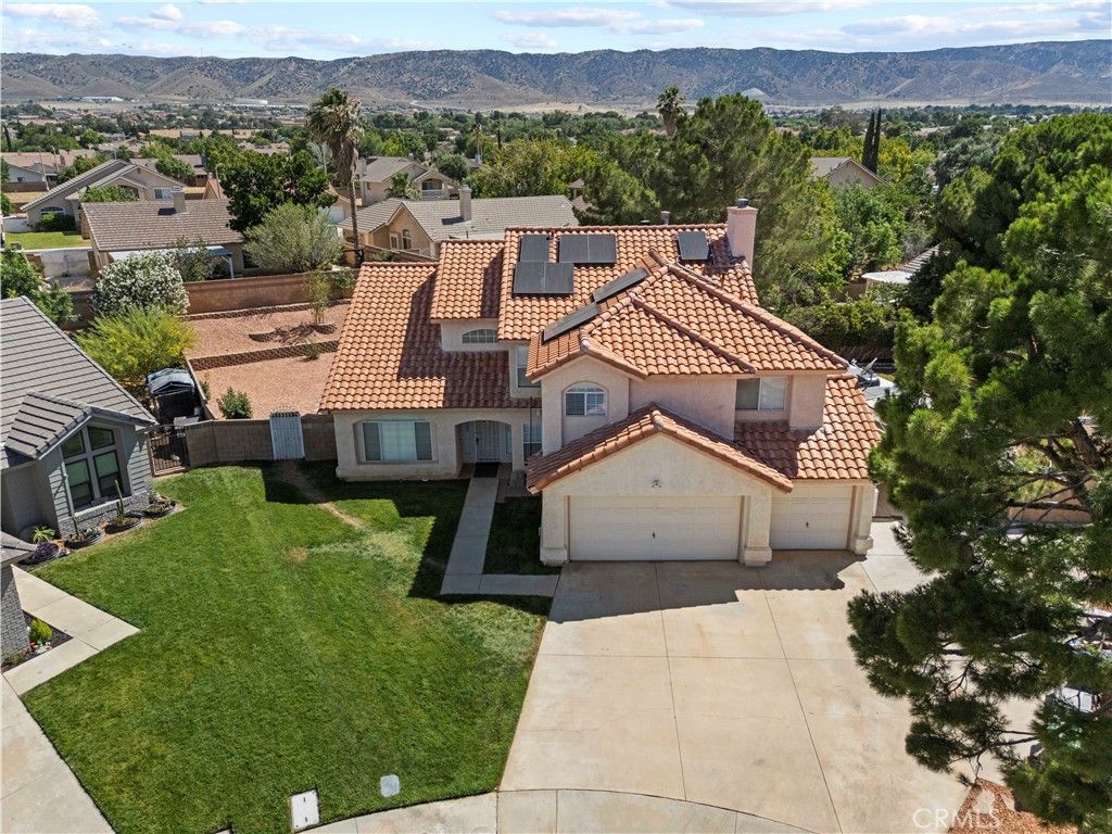 Image 58 of property listing at 42443 Breeze, Lancaster, CA 93536