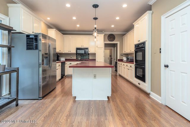 3981 Pleasant Hill Road, Olive Branch, MS 38654