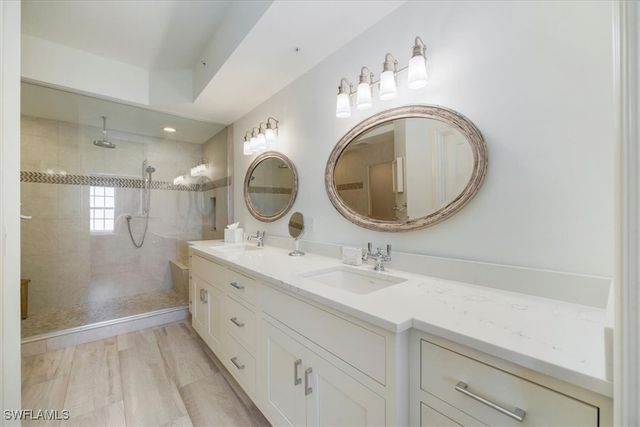 451 Bayfront PL 5407, Naples, FL 34102
