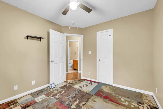 3700 Wheatfield Ln, Clarksville, TN 37040