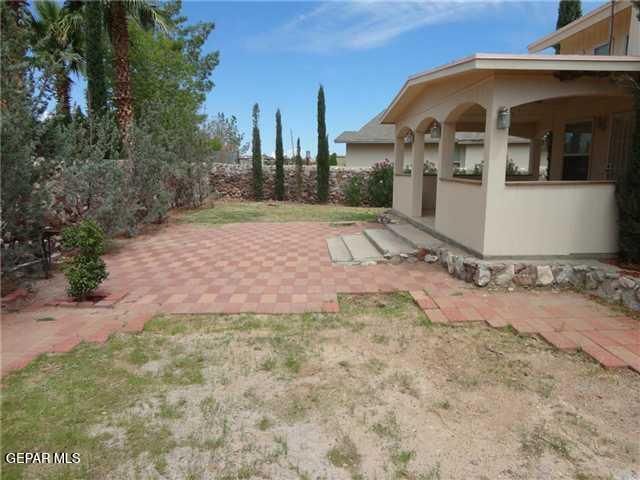 5729 GREEN CASTLE Road, El Paso, TX 79932