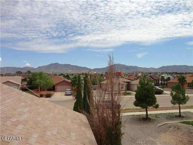 5729 GREEN CASTLE Road, El Paso, TX 79932