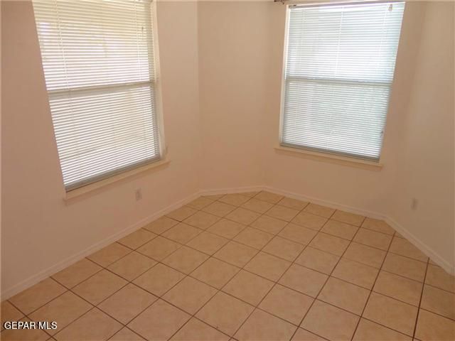 5729 GREEN CASTLE Road, El Paso, TX 79932