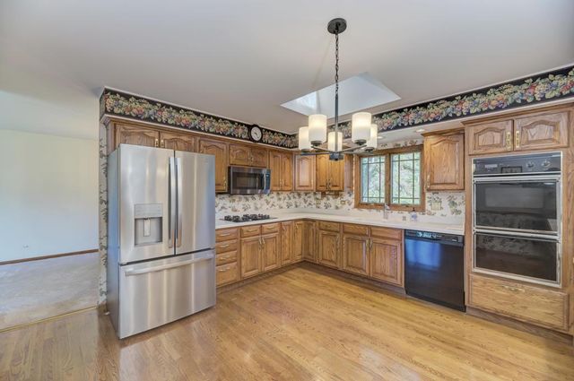 910 W White Oak Street, Arlington Heights, IL 60005