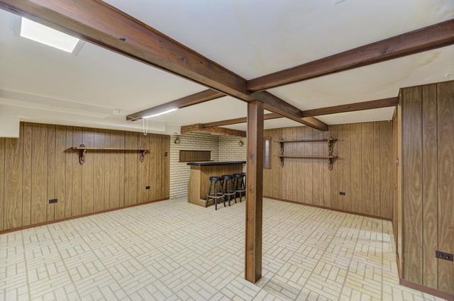 910 W White Oak Street, Arlington Heights, IL 60005