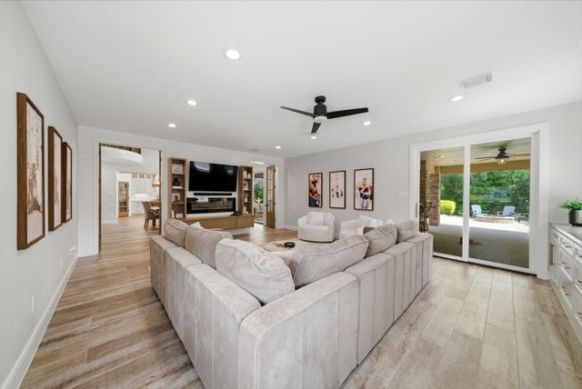 10426 Waterstone Estates Court, Tomball, TX 77375